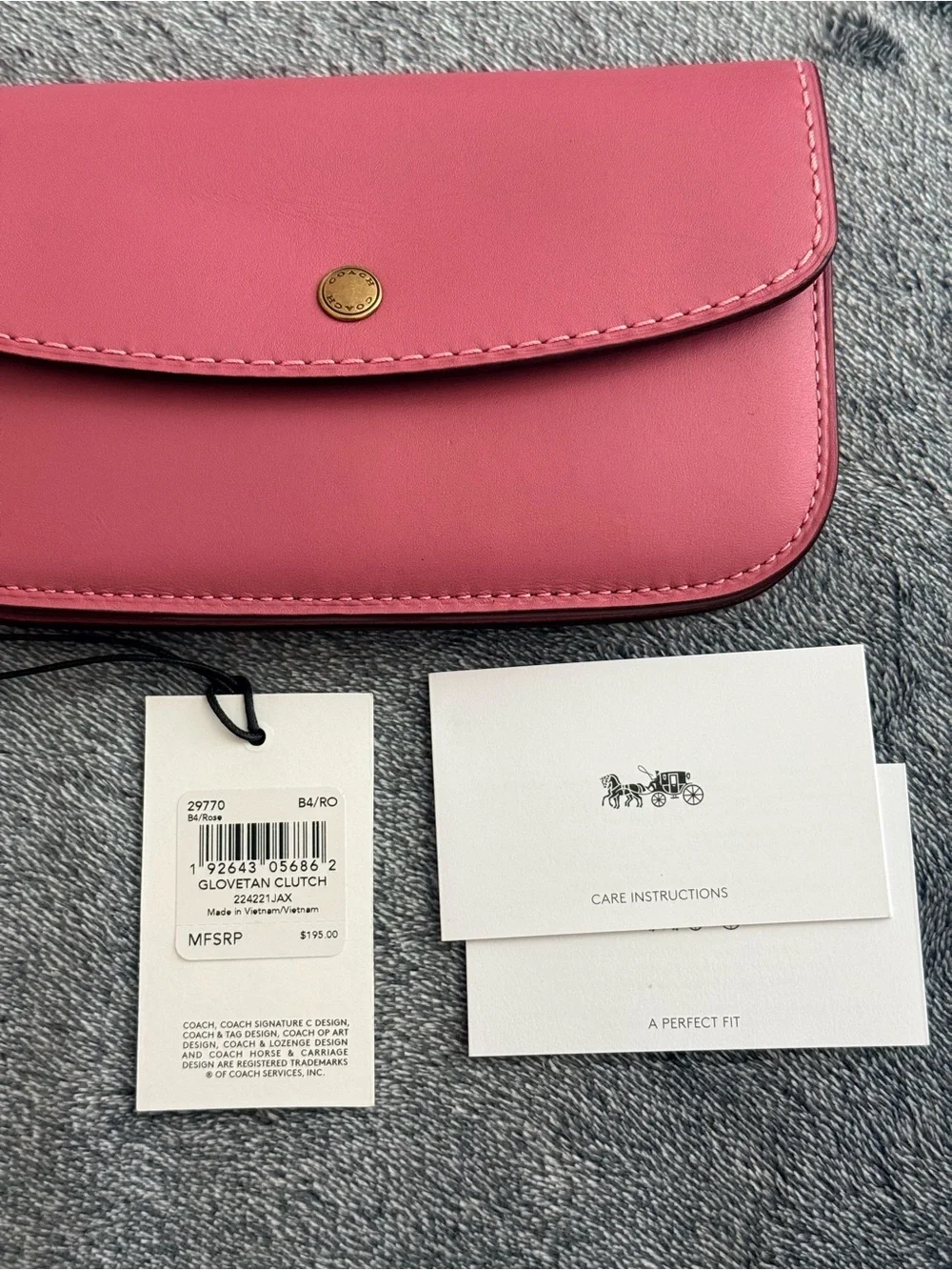 Coach 1941 rose clutch glove tanned leather